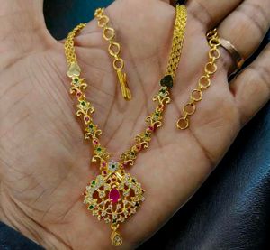 Elegant Gold Plated Necklace Set