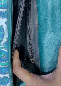Chic Green Crossbody Bag
