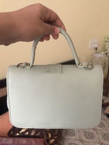 Chic Light Green Handbag