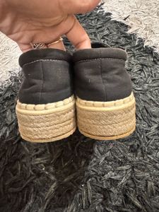 H&amp;M Black Slip-On Shoes