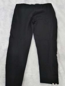 Black capri Leggings with Side Stripes