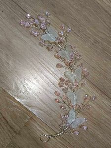 Elegant Floral &amp; Butterfly Hair Vine