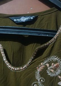embroidered girls top