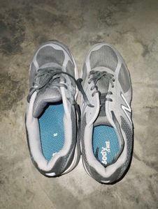 Price reduced!!!Original New Balance Gray Running