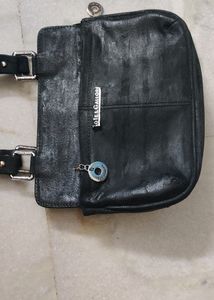 Black Handbag(Heavily Discounted)