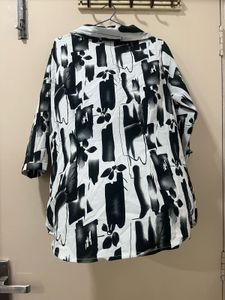 Stylish Black &amp; White Top