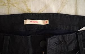 Levi's 711 Skinny Jeans - Black