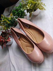 Elegant Pink Ballerina Flats