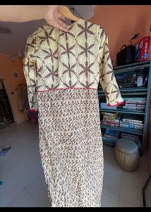 Cream &amp; Brown Printed Kurta Set