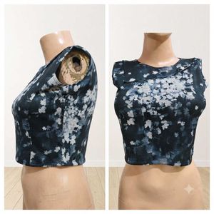 Chic Floral Print Sleeveless Crop Top