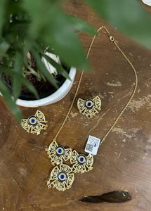 Neclace And Earing Set