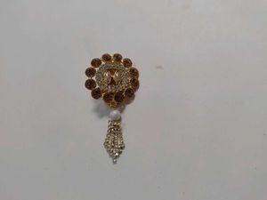 saree pin Elegant Brooch with Pearl Tassel