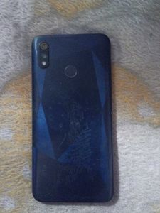 Realme 3I