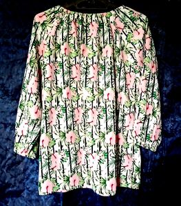 Tops For Jeans (Floral Top XL)
