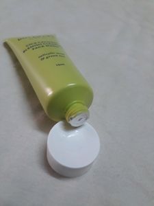 DOT AND KEY CICA FACE WASH