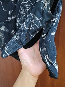 Printed Black Crop top/blouse