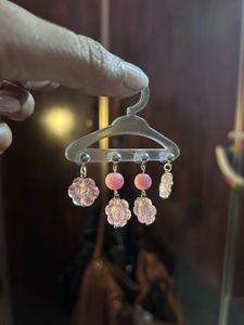 Charming Pink &amp; Iridescent Flower Earrings