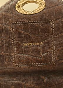 Chic Croc-Embossed Handbag with Scarf Accent