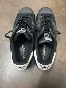 Adidas Superstar Sneakers