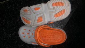 Comfortable Clog - Grey &amp; Orange