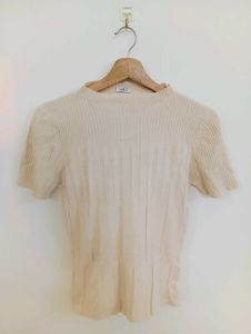 Ribbed Knit Short Sleeve Top