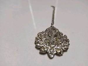 Stunning Maang Tikka with Rhinestones