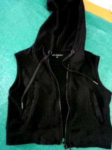 Black Ribbed Cropped Hoodie Vest