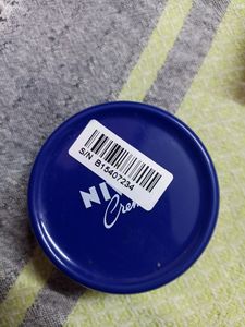 Nivea Body Lotion , Moisturizer Never Used Once, Deal Not Opened