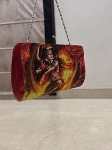 Om Design Clutch