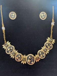 Elegant Black &amp; Gold Necklace Set