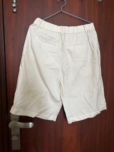 UNIQLO Cream Wide Leg Cropped Pants