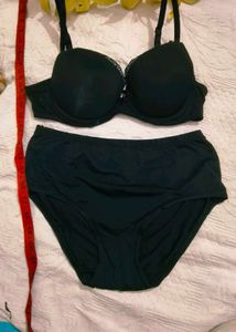 Elegant Black Lace Bra With Beautiful Penty
