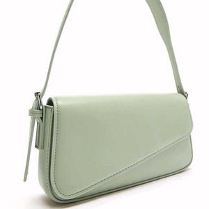 Zar Shoulder Bag