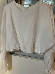 White Long Sleeve Cropped Top with Signature🤍🫶🏻