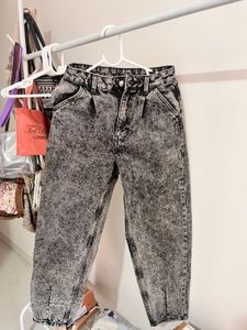 Acid Wash Baggy Jeans