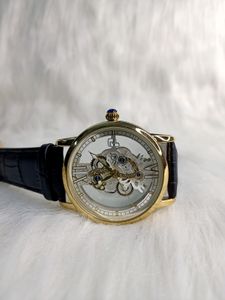 Stylish GOLDEN colour Leather Strap Watch