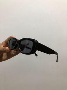 Stylish Black Rectangle Sunglasses