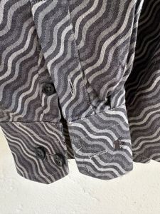 Stylish Men's Patterned Button-Up Shirt