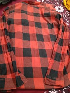 Red &amp; Black Plaid Button-Up Shirt