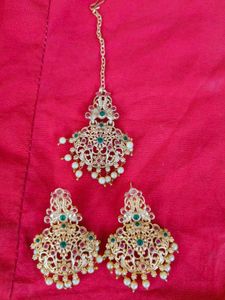 Kundan Maang Tikka & Earrings Set