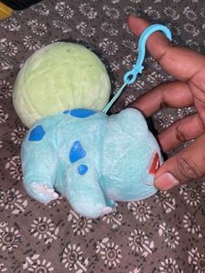 Bulbasaur Winking Bagcharm