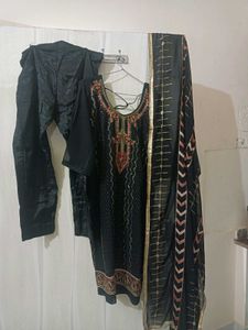 Elegant Black Salwar Kameez Suit