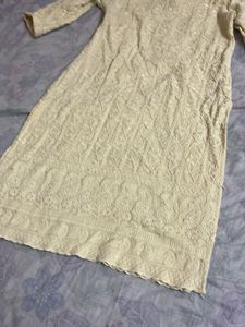 Elegant Cream Chikankari Kurta