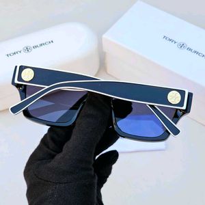 Tory Burch Sunglasses unisex