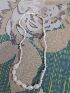 Vintage Pearl Beaded Necklace