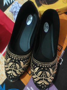Black Jutti Flats with Gold Embroidery