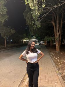 Stylish White Cropped zip-Up Top large size