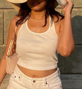 Chic White Ribbed Crop Tank Top - Slim Fit