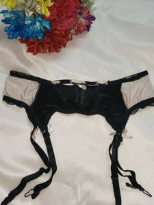 Elegant Black Lace Garter Belt