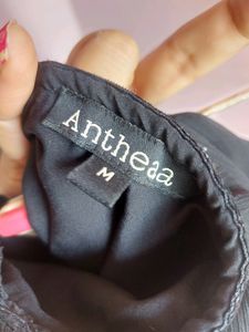 Antheaa Cutout Top ❤️